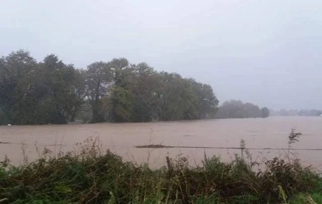 Για τρίτη μέρα αγνοούνται το ζευγάρι και ο κτηνοτρόφος μετά το καταστροφικό πέρασμα του «Ζορμπά»